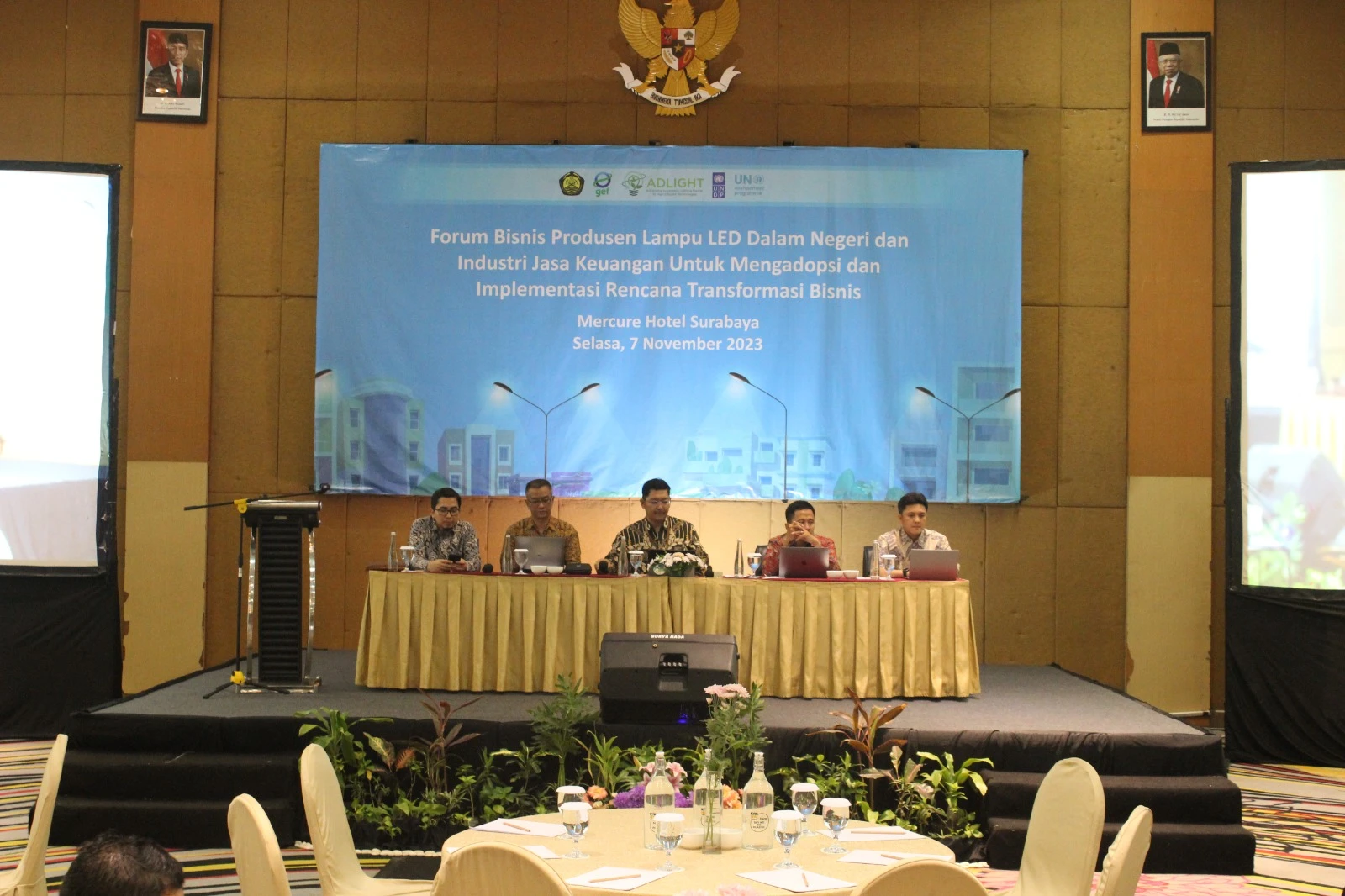 Partisipasi KES dalam Forum Bisnis bersama Adlight di Surabaya